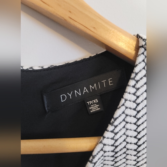 Dress with 3/4 Sleeves - Picture 3 of 5